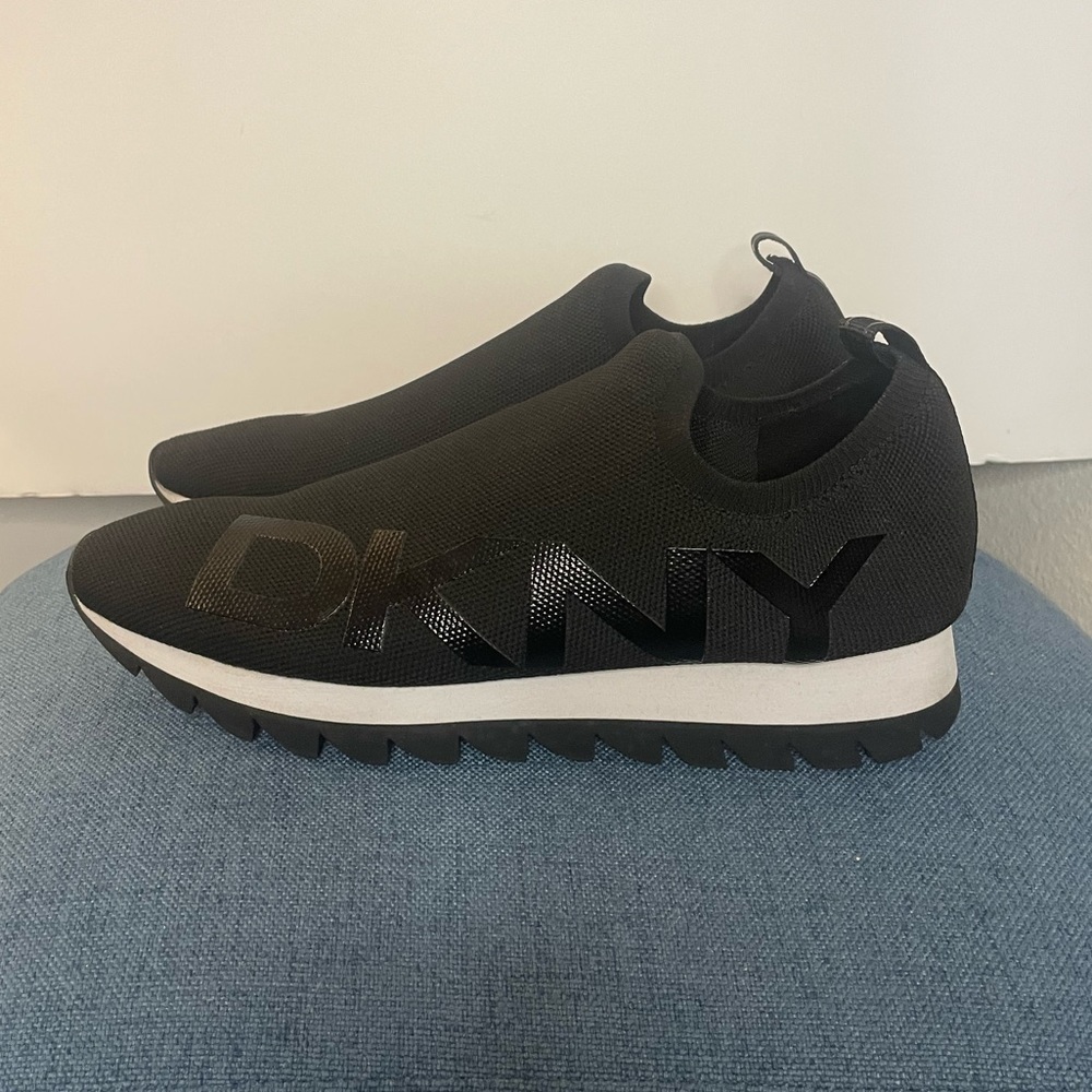 DKNY AZER Slip on Sneaker size 10 in Women